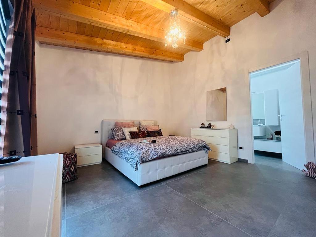 Casa Feby Apartment Aosta Bagian luar foto