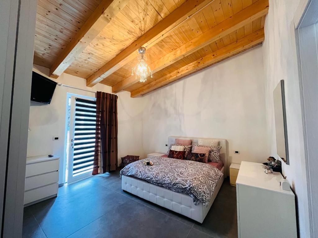 Casa Feby Apartment Aosta Bagian luar foto